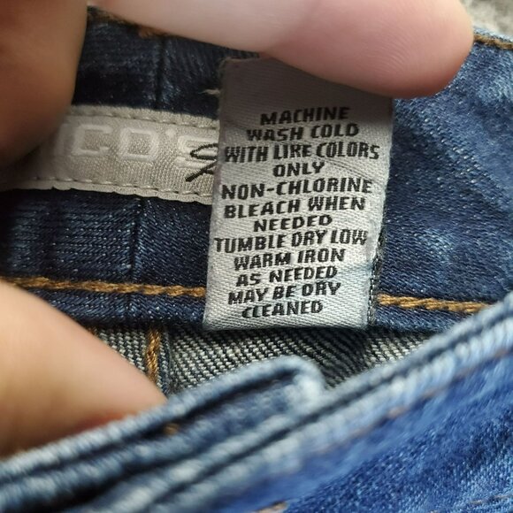 Chicos Jeans Womens 1.5 Short US 10 Petite Blue Ultimate Fit Boot Leg Denim - Picture 5 of 14